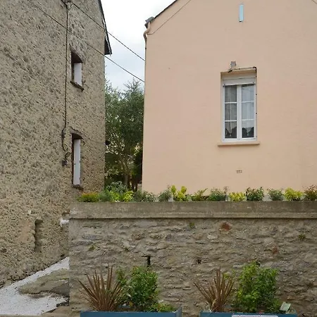 Le Franche Comte Centre Rive Droite * Laval (Mayenne)
